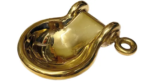 Aschenbecher Schäkel - Messing | Gewicht: 0,43kg